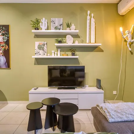 Stylish 1br In The Heart Of It All, Paceville By 360 Estates * San Ġiljan