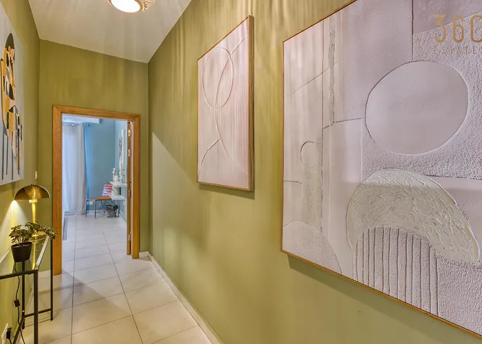 Stylish 1br In The Heart Of It All, Paceville By 360 Estates *