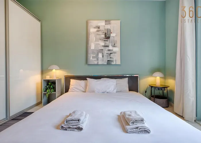 Lägenhet Stylish 1br In The Heart Of It All, Paceville By 360 Estates St. Julian's