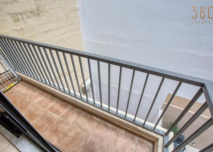 Stylish 1br In The Heart Of It All, Paceville By 360 Estates * St. Julian's